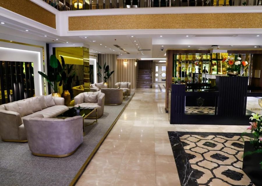 Lobby et espace salon